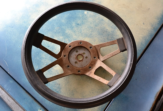 Steering%20Wheel%201_zpsz5cfqk1w.webp