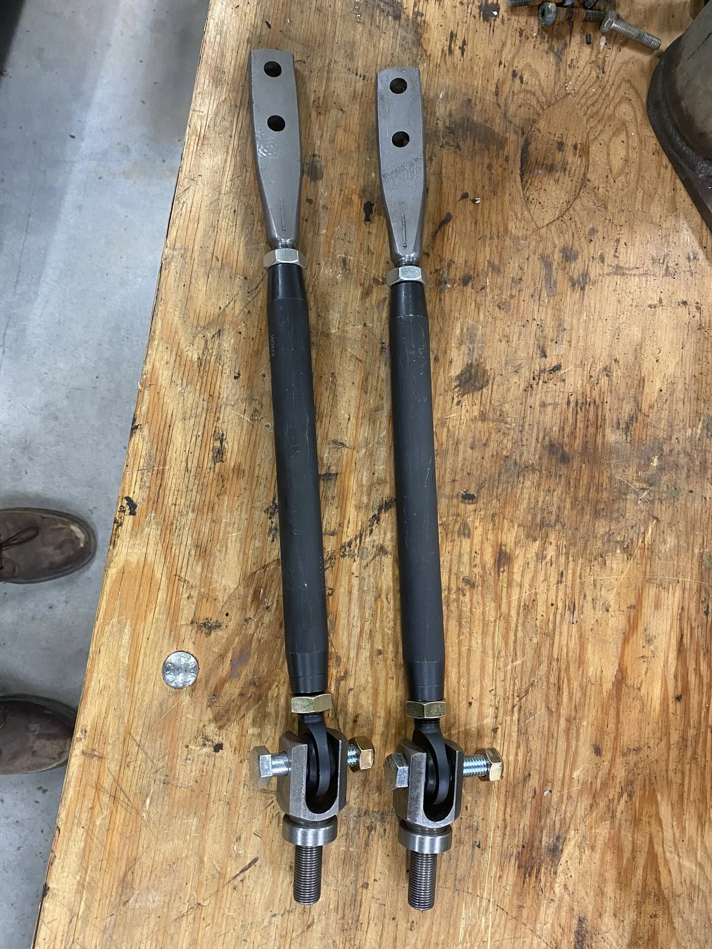 strut rods.jpg
