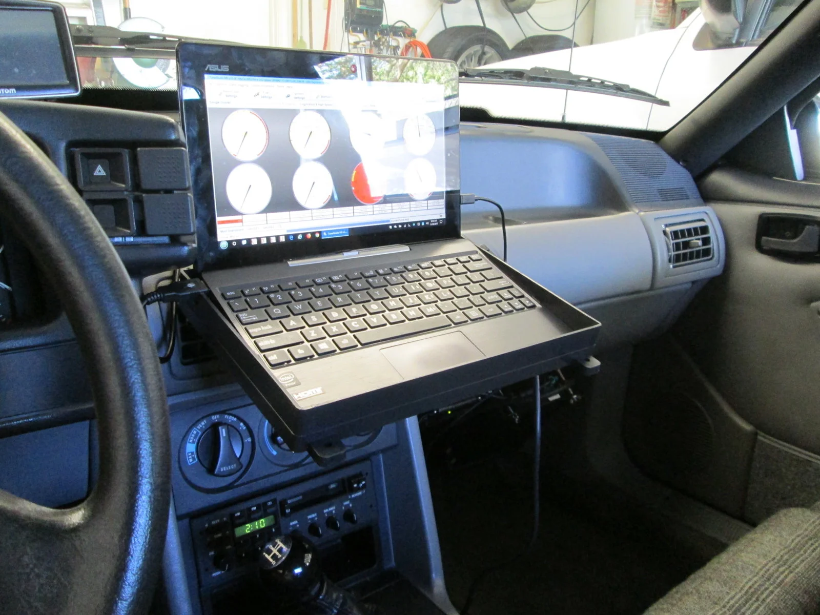 Tablet Mount 01.webp