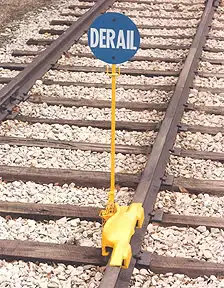 Th-PD-1-derail-flag.webp