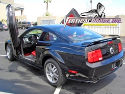 tn-parts_ford_2005+_mustang_image2.webp
