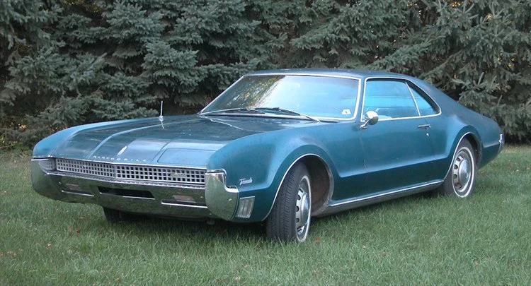 toronado.webp