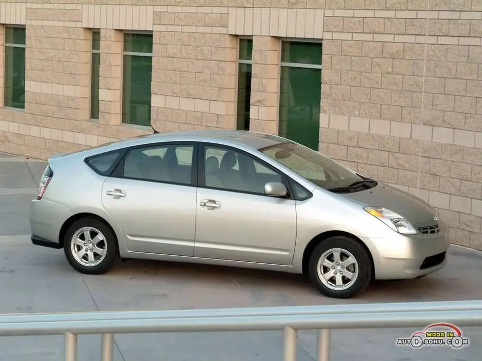 Toyota_Prius008.webp