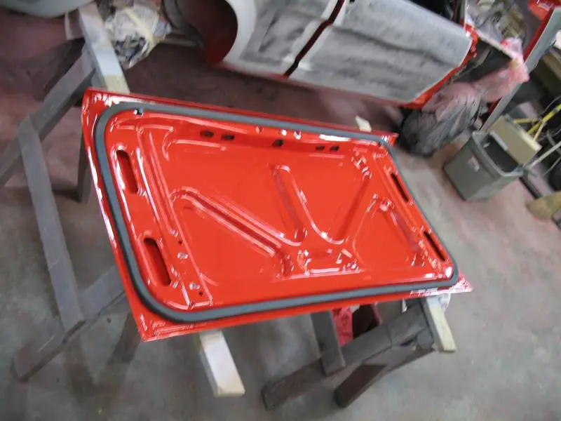 Trunkgasket-doorbumpers004.webp