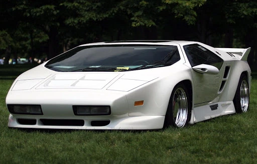 Vector%20W8%20Twin%20Turbo%2C.webp
