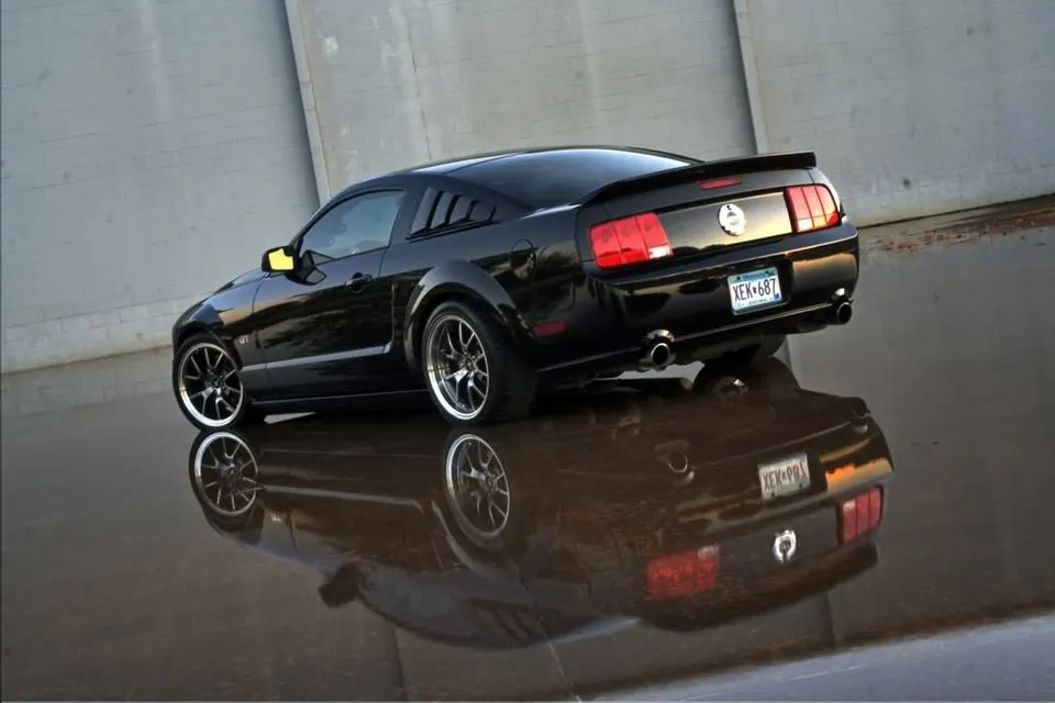 water_reflection_hdr2.webp