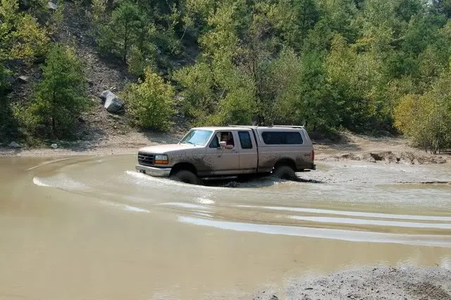 watercrossingnoflag1.webp