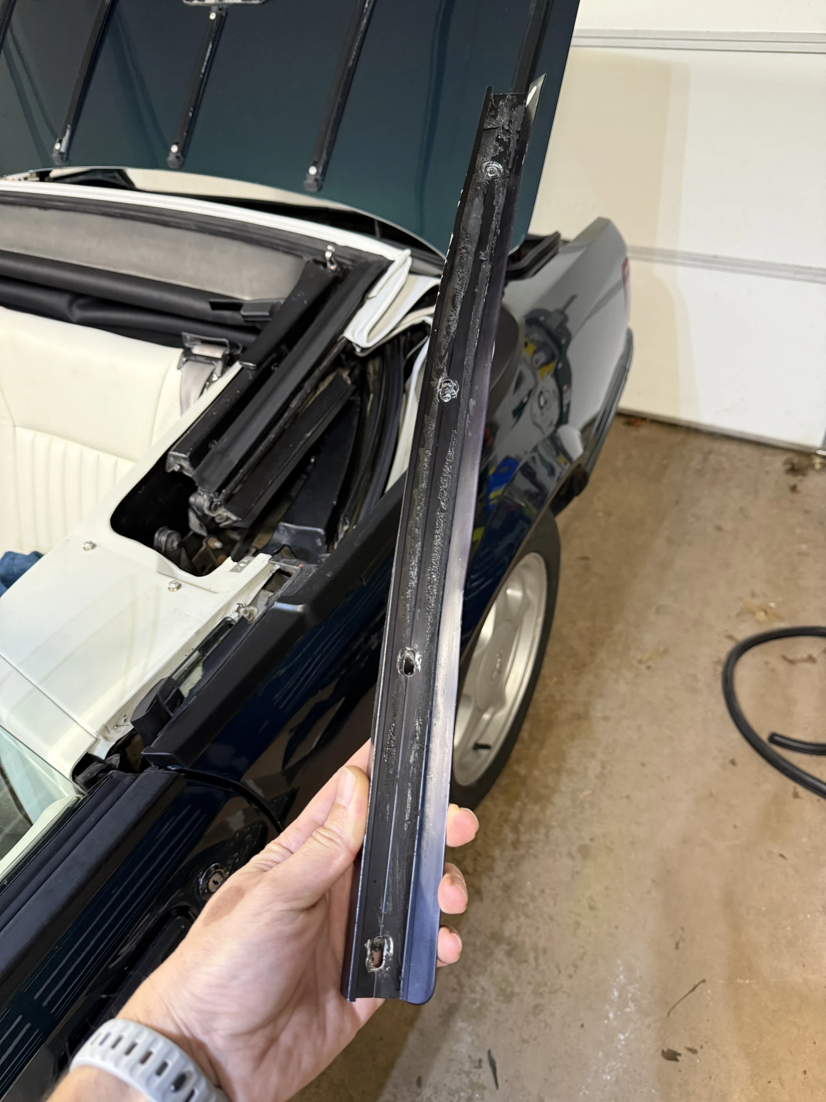 weatherstrip_bracket.webp