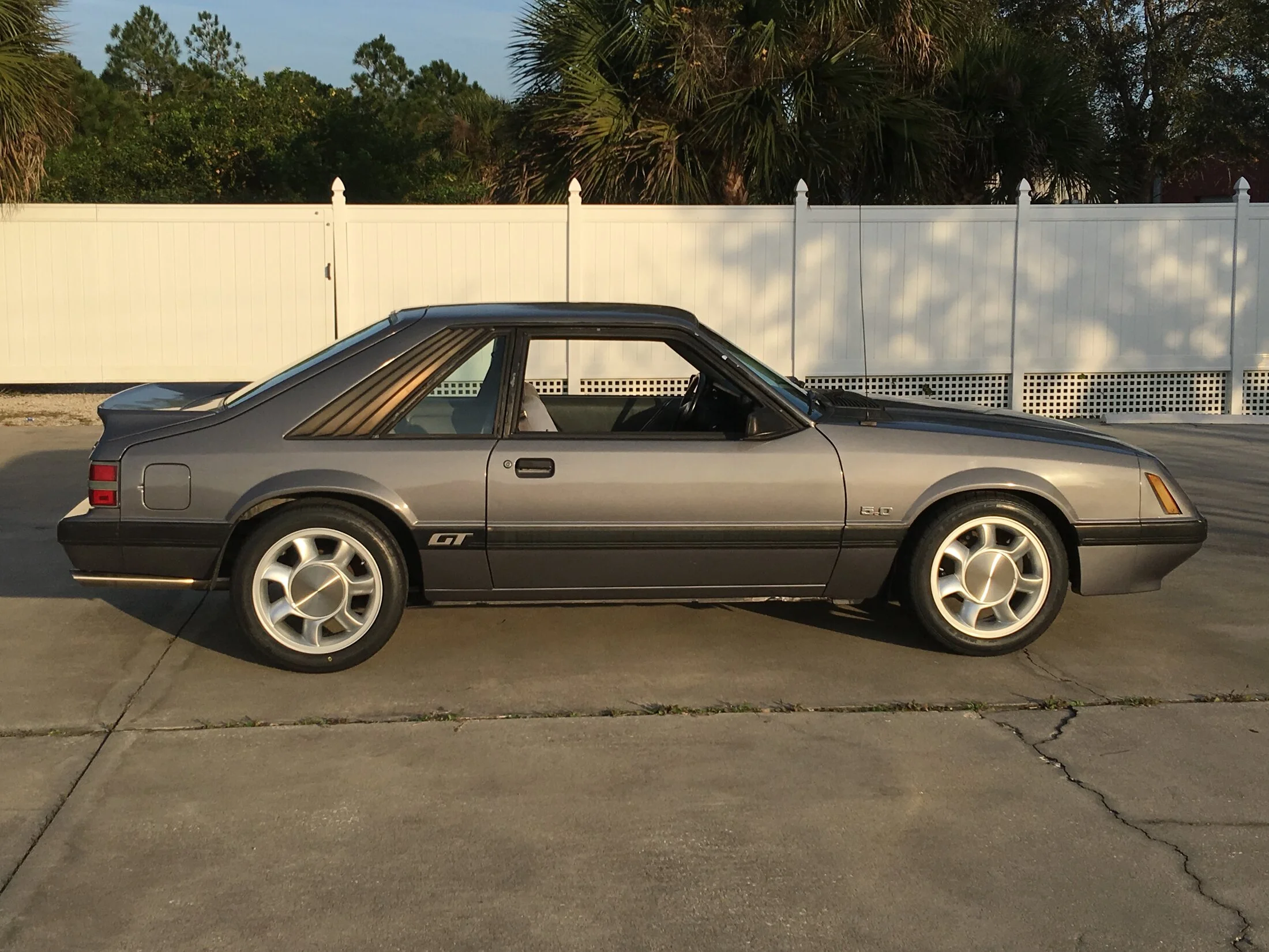 wheels on my car.webp