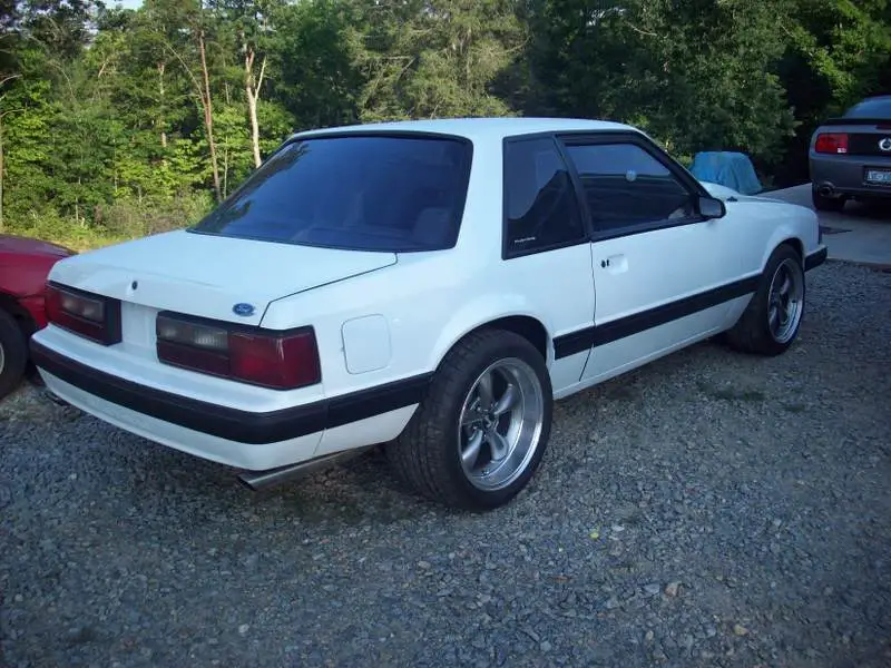 whitecoupenewpaint001.webp