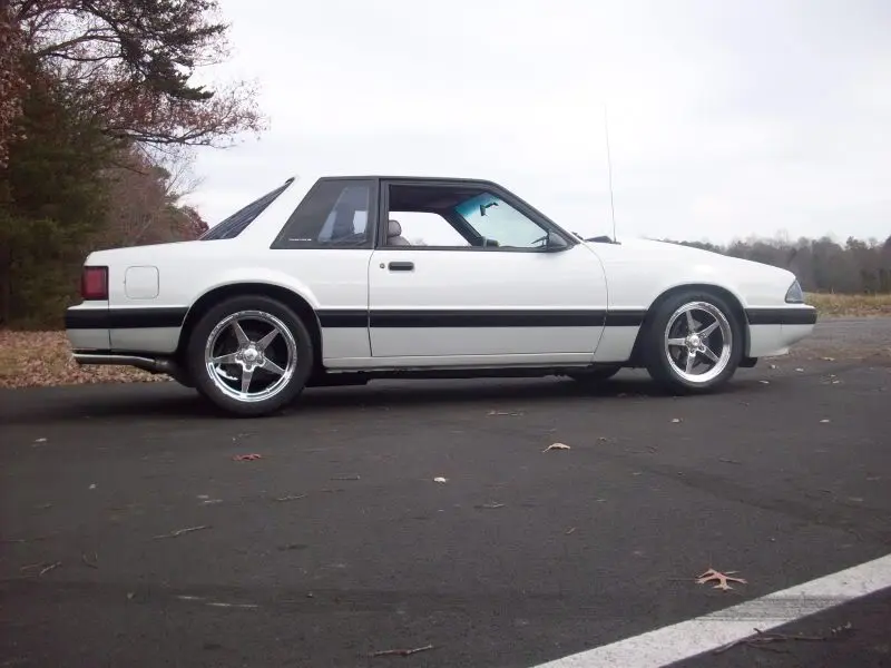 whitecoupeweld025.webp