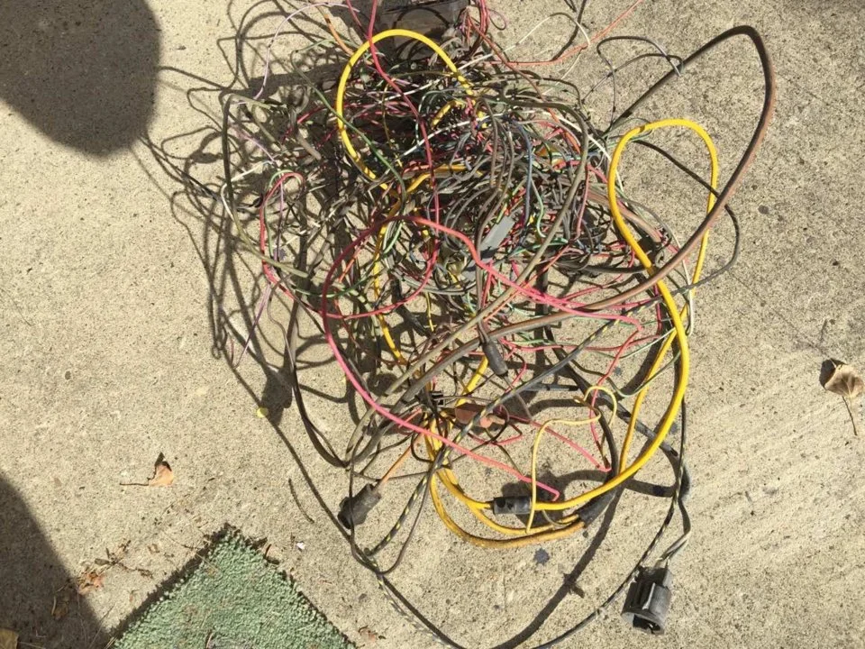 Wring Harness - here Rusty you do this knot.webp