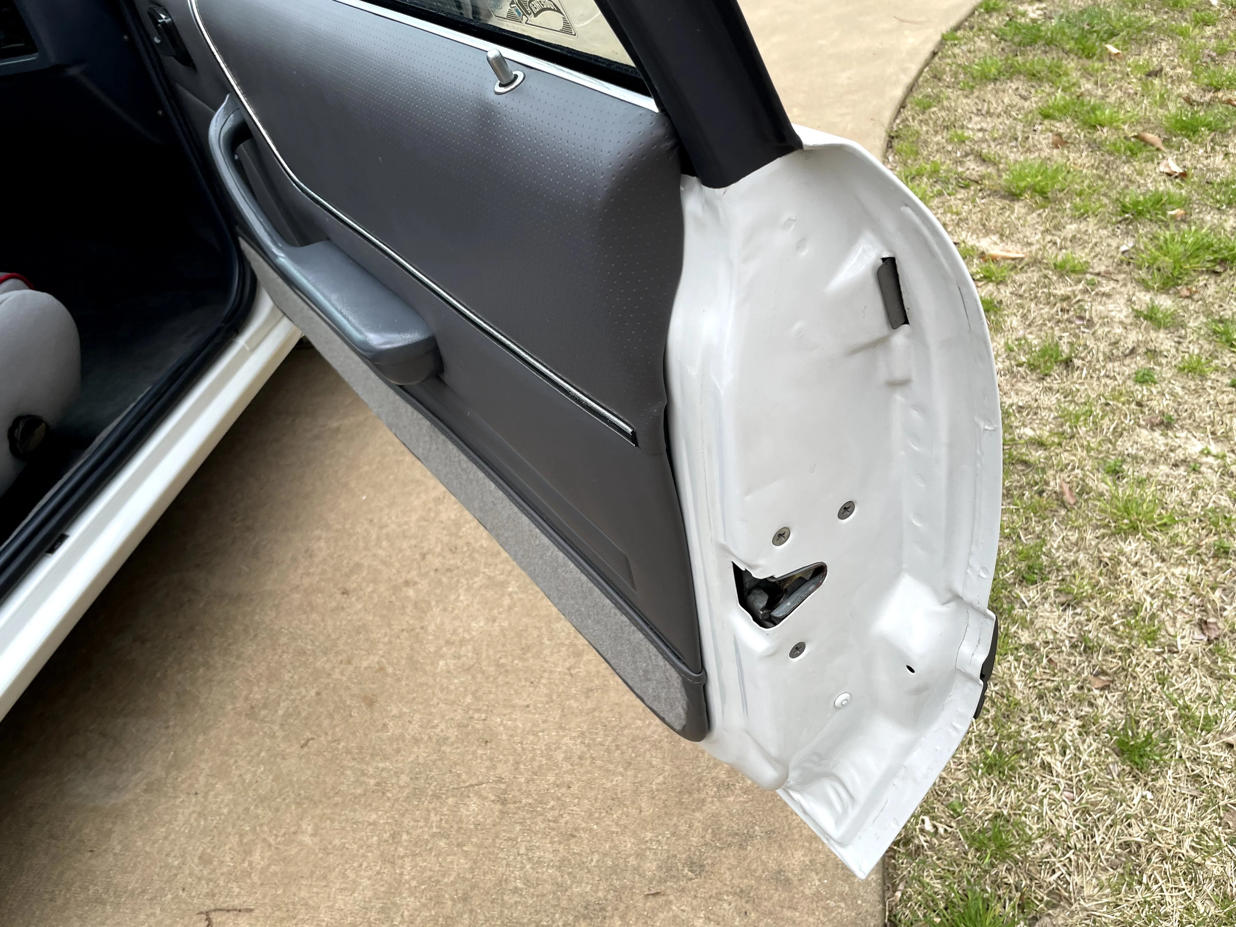 All door jams repainted and reconditioned