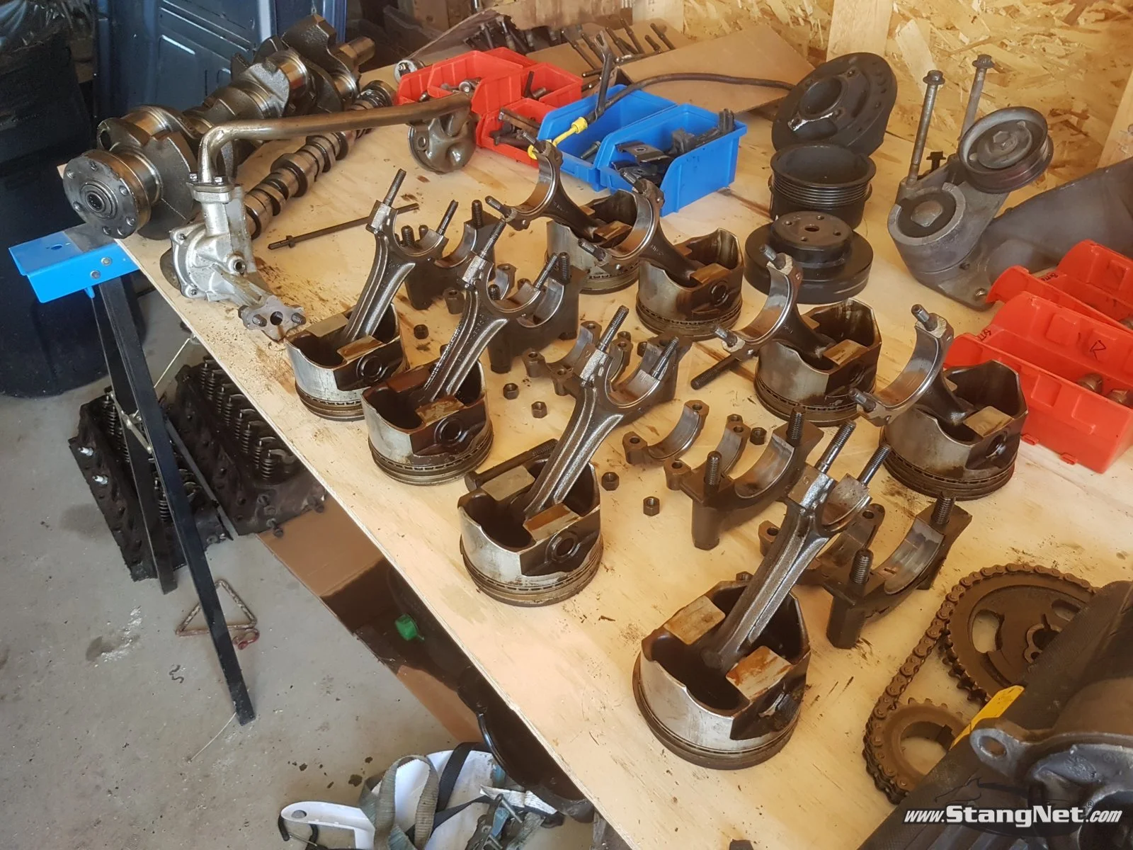 pistons