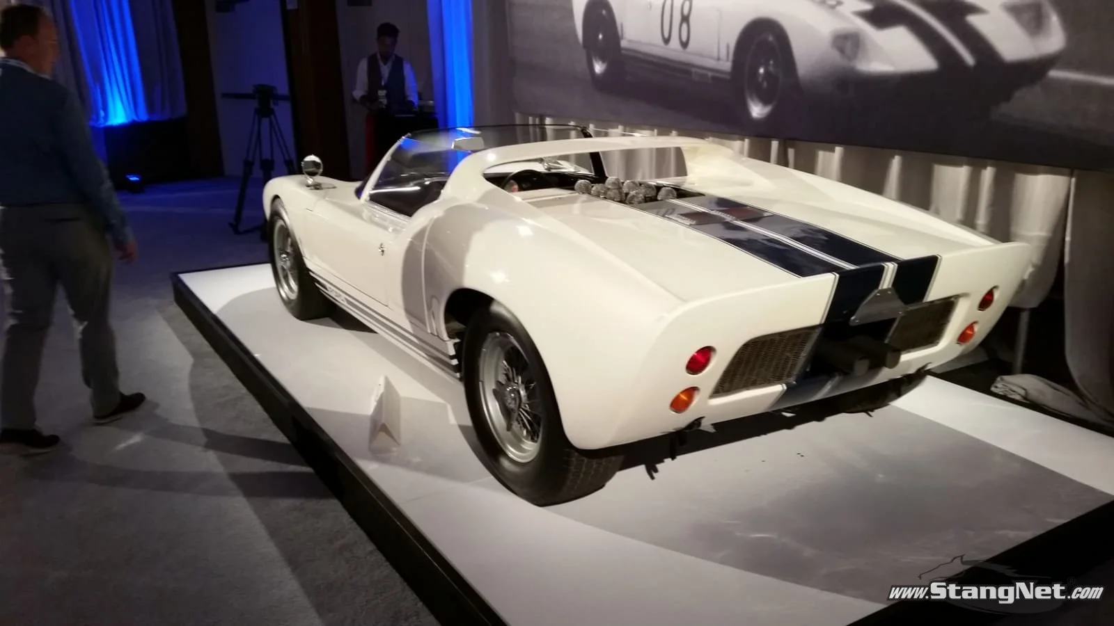 Sotheby'sFordGTPrototype5.jpg