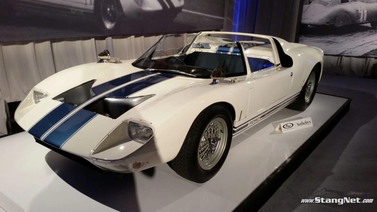 Sotheby'sFordGTPrototype7.jpg